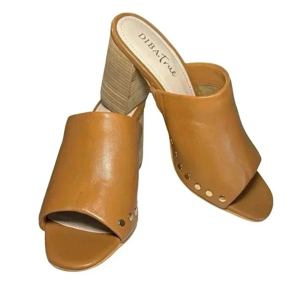 NWOT Diba True Women’s Twin Crest Leather Heeled Mules Tan Size 8